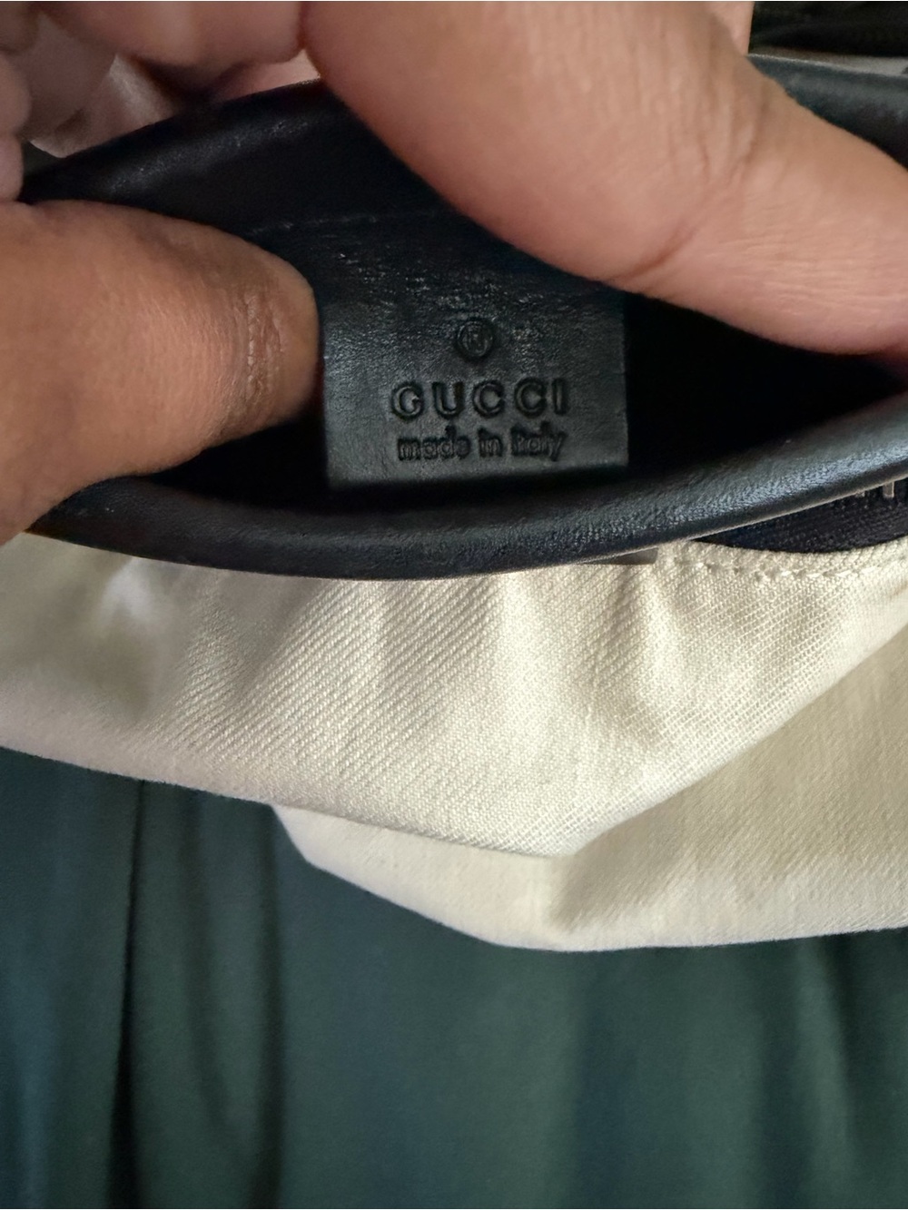 Gucci Cream Canvas Shoulder Bag with Leather Trim and Gold Hardware - Picture 8 of 12